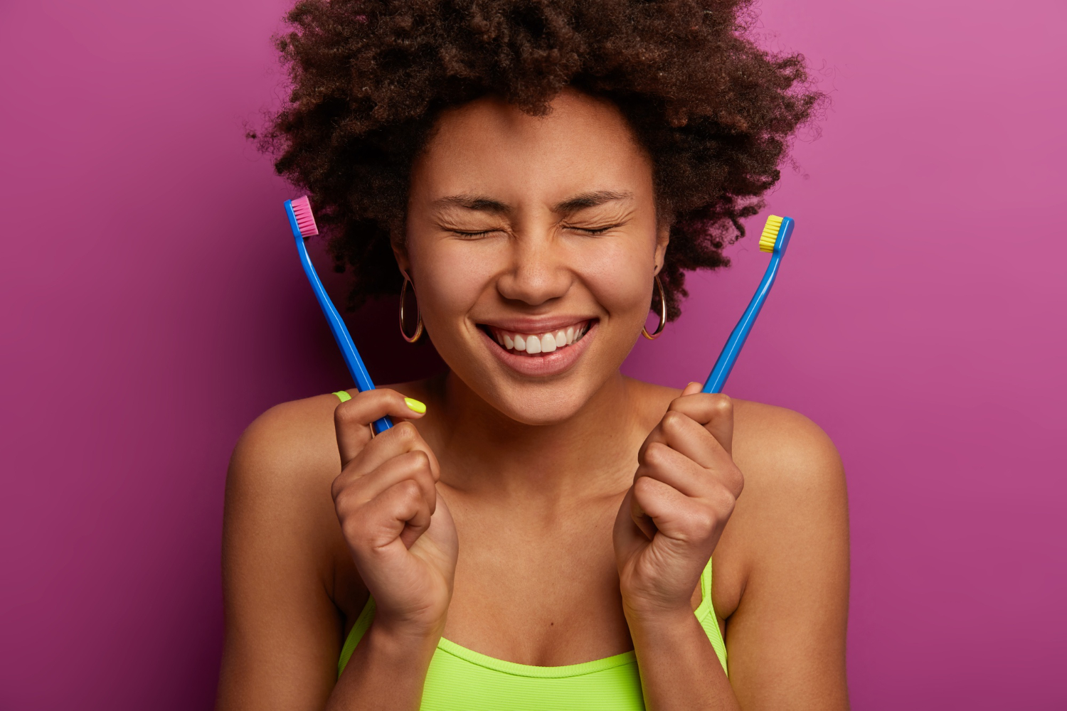 Cuidado oral con cepillo Curaprox